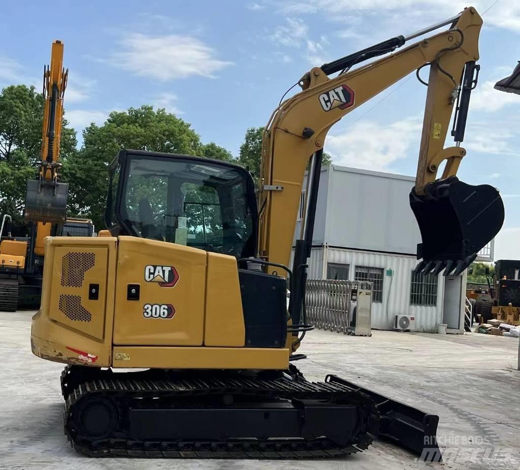 CAT 306 Minikoparki