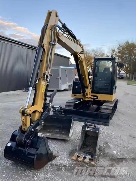 CAT 306 Minikoparki