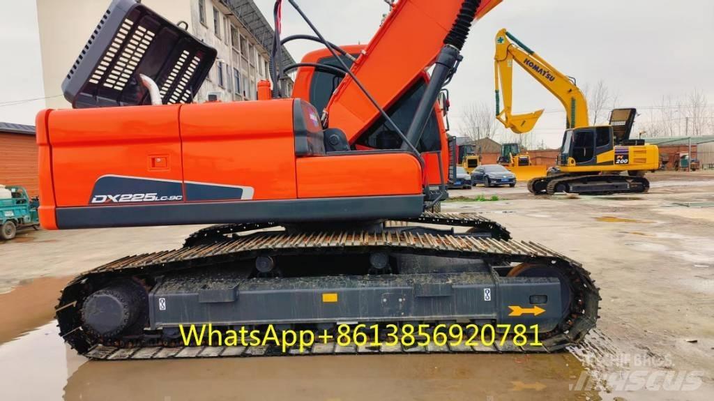 Doosan DX 225 Koparki gąsienicowe