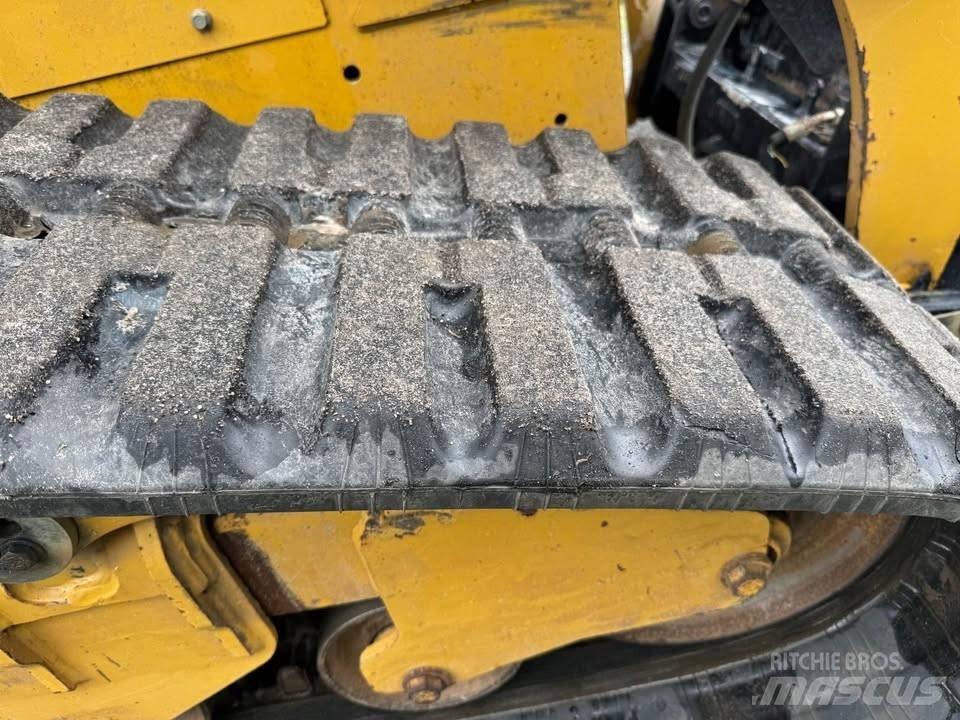 CAT 299 Ładowarki burtowe