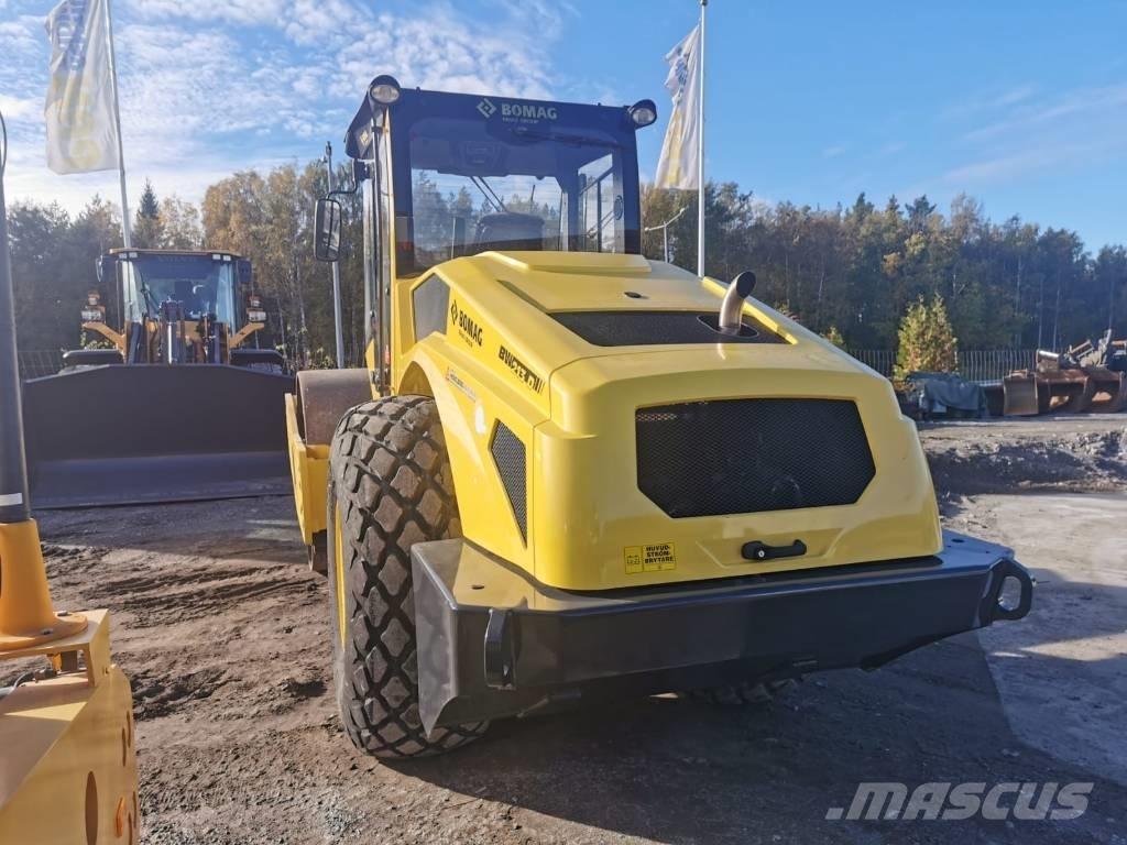 Bomag BW213D-5 Walce jednobębnowe