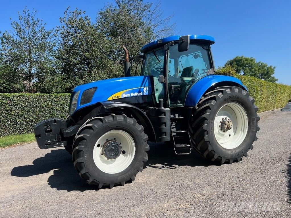 New Holland T 7040 Ciągniki rolnicze