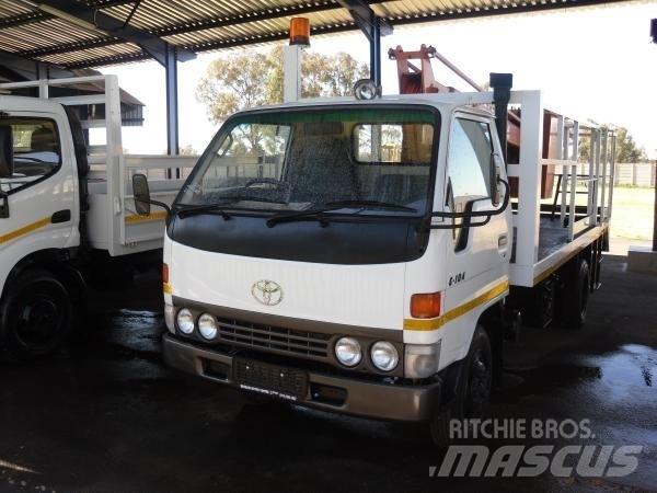 Toyota dyna 5104 Samochody ciężarowe ze skrzynią zamkniętą