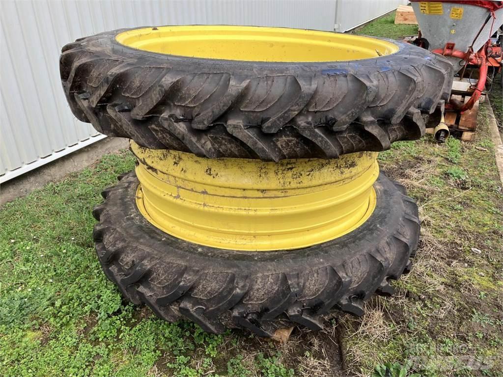 Taurus 270/95R44 Opony, koła i felgi