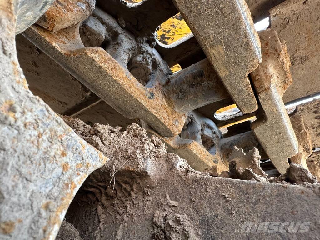 JCB JS 200 LC Koparki gąsienicowe