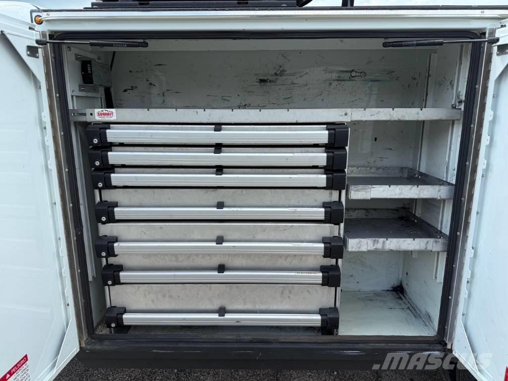 RAM 5500 TRADESMAN Pojazdy komunalne