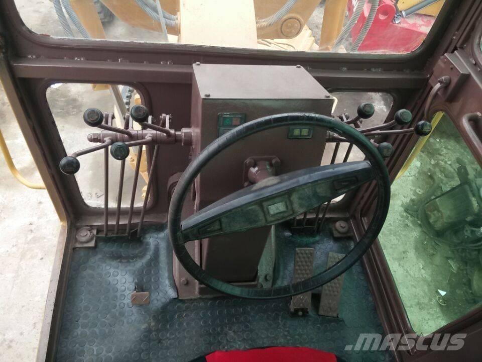 CAT 140 H Równiarki