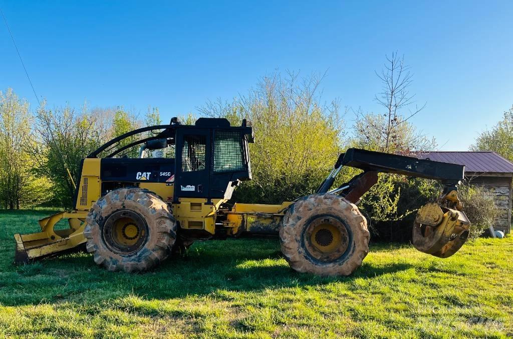 CAT 545 C Skidery