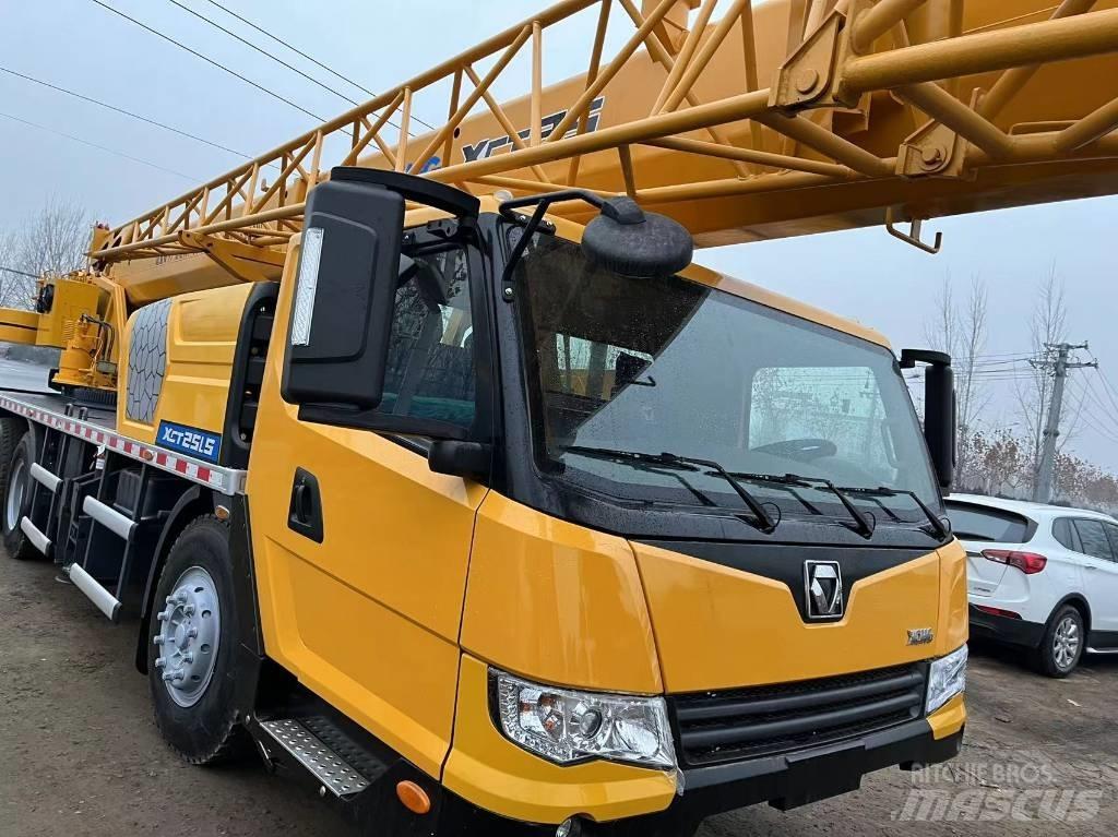 XCMG XCT 25 Żurawie szosowo-terenowe
