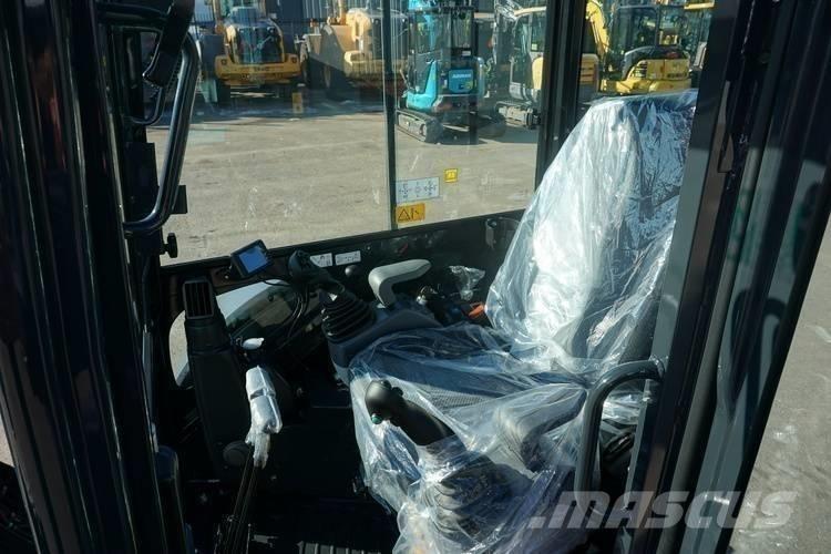 Airman AX 26 U-7 Minikoparki