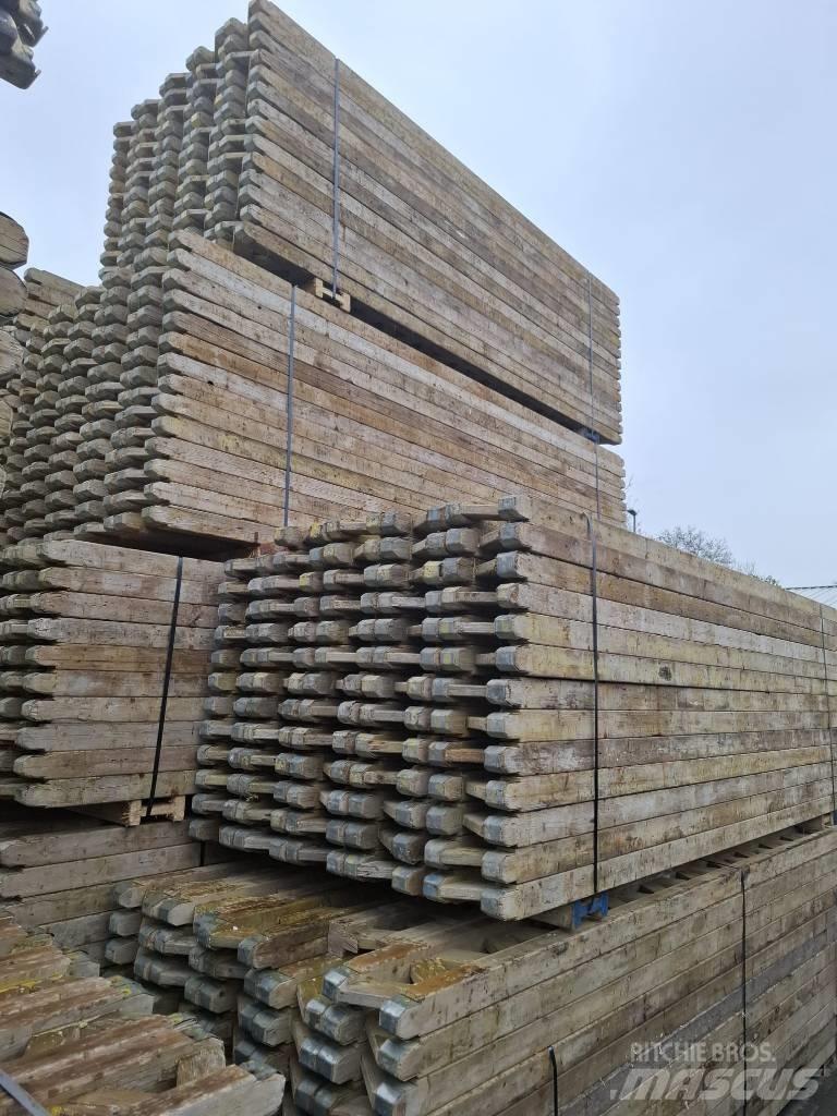 Peri GT24 Träger Szalunki
