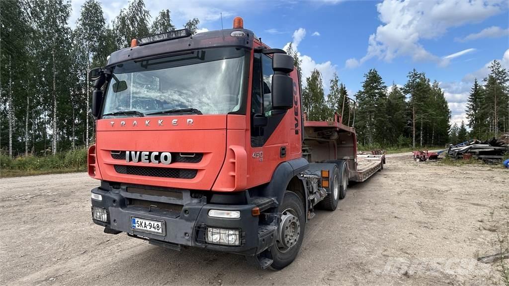 Iveco Trakker Ciężarówki typu Platforma / Skrzynia