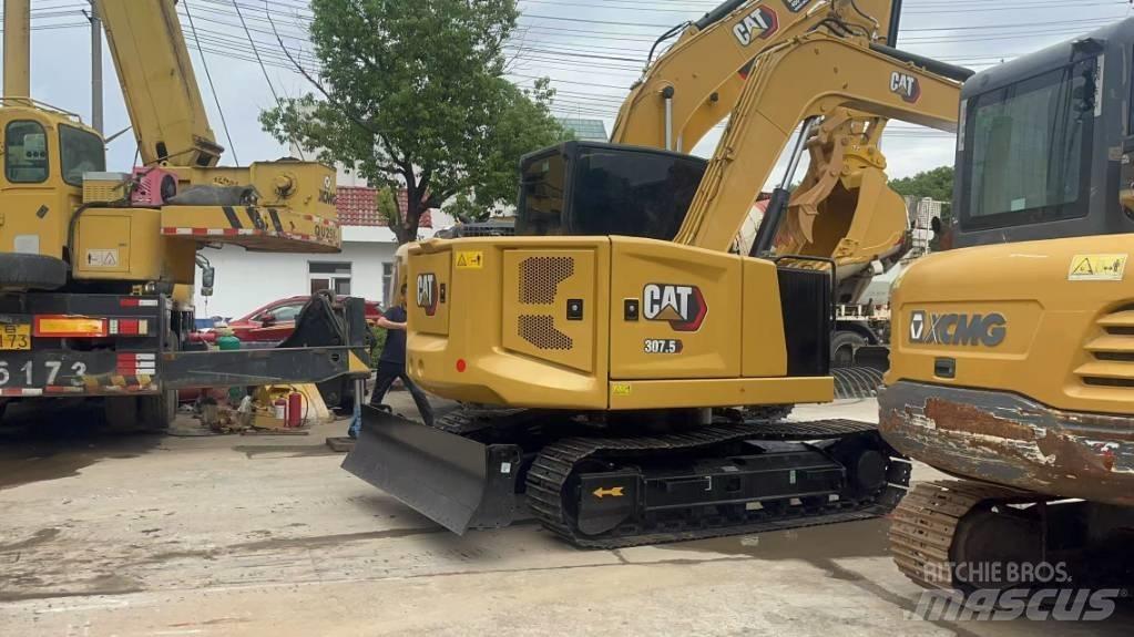 CAT 307 Minikoparki