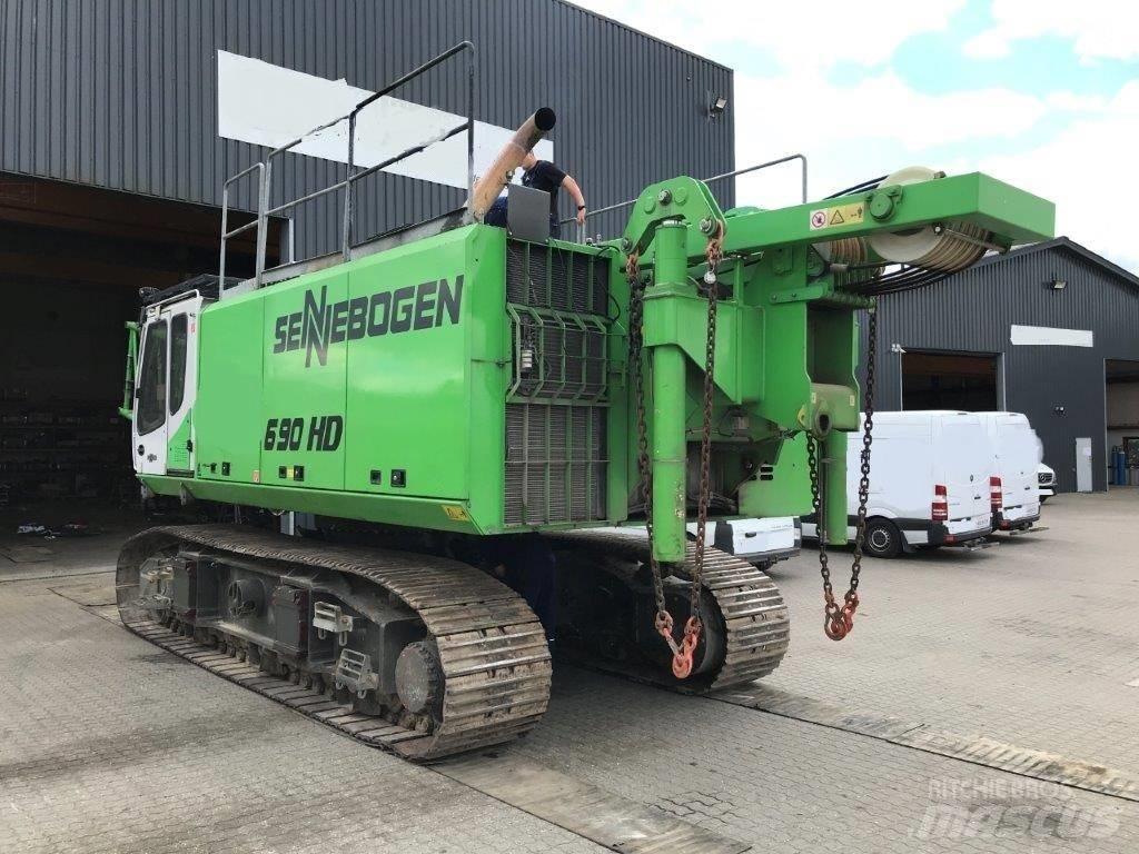 Sennebogen 690 Żurawie gąsienicowe