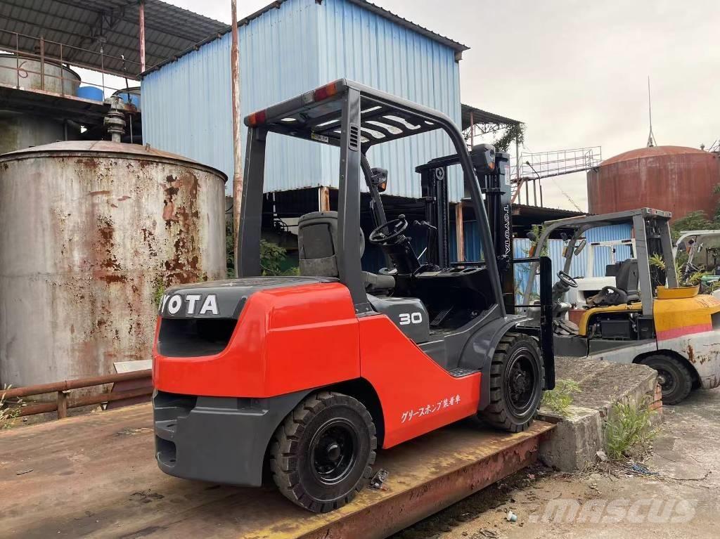 Toyota FD 30 Wózki Diesla