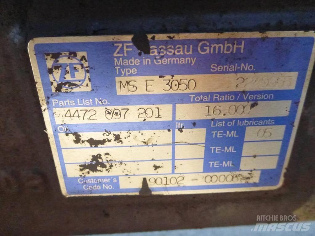 GM Doosan DX140W Mosty, wały i osie