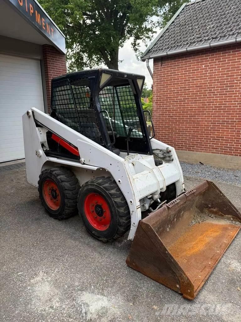 Bobcat S130 Ładowarki burtowe