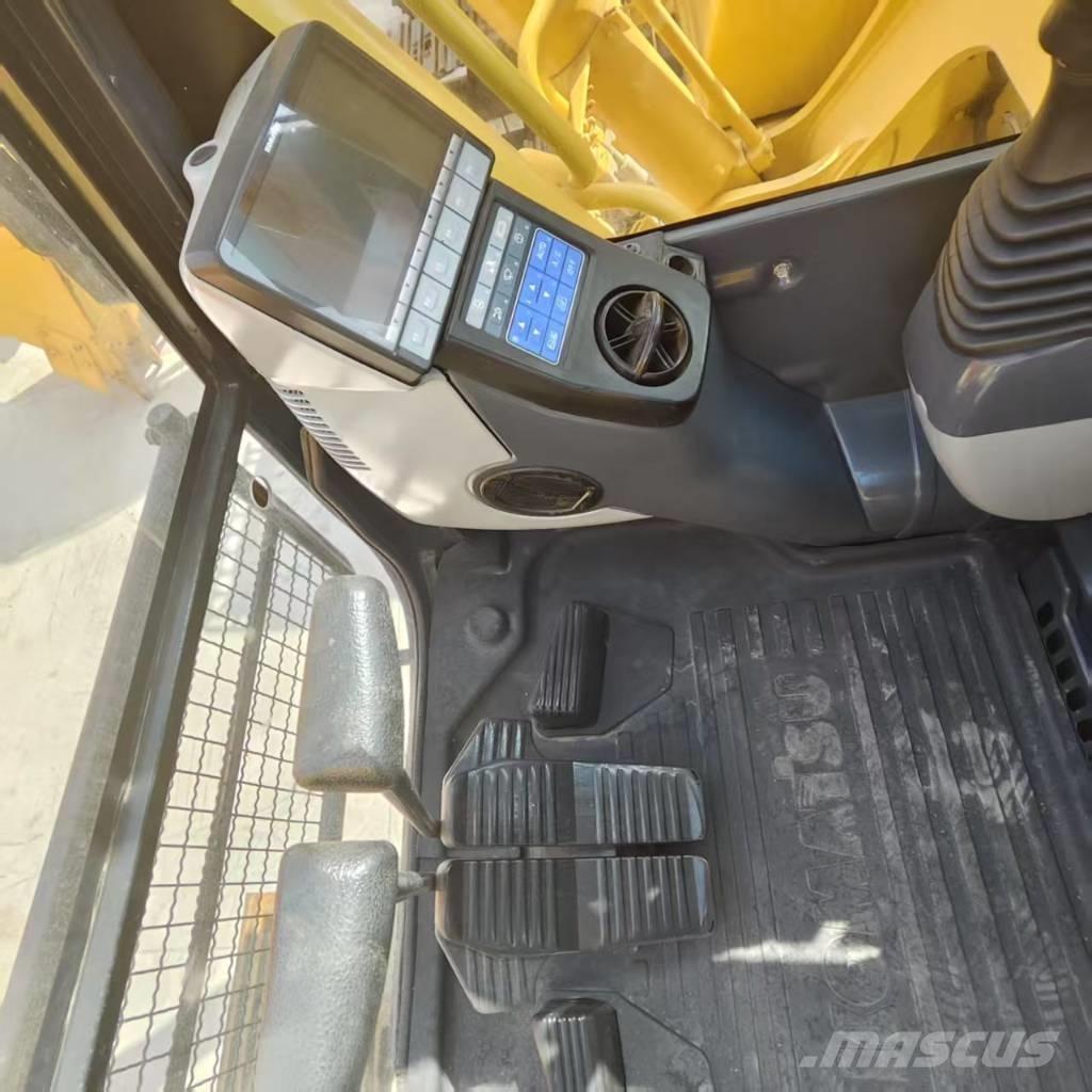 Komatsu PC 220-8 Koparki gąsienicowe