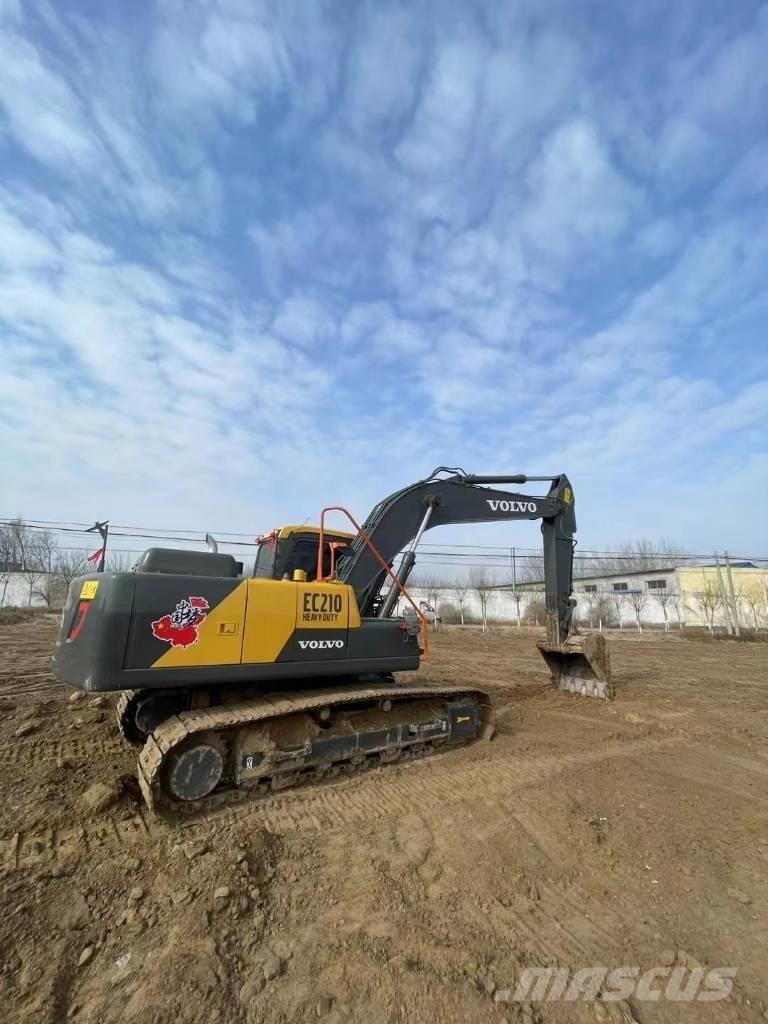 Volvo EC210D Koparki gąsienicowe