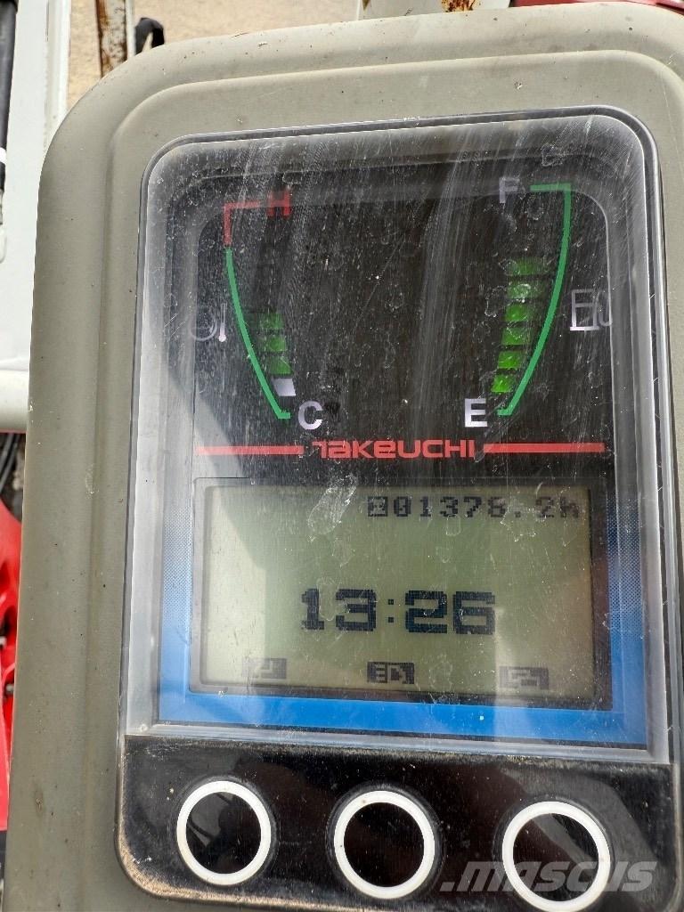 Takeuchi TB 216 Minikoparki