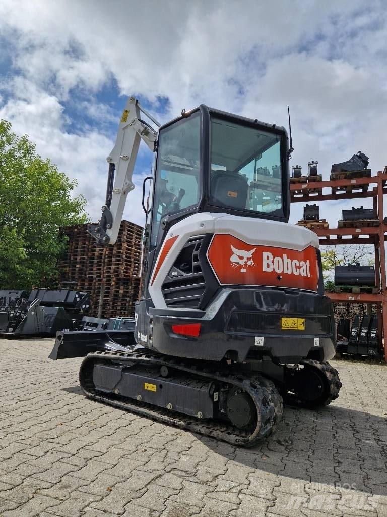 Bobcat E34 Minikoparki