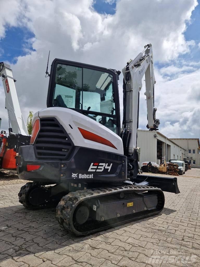 Bobcat E34 Minikoparki