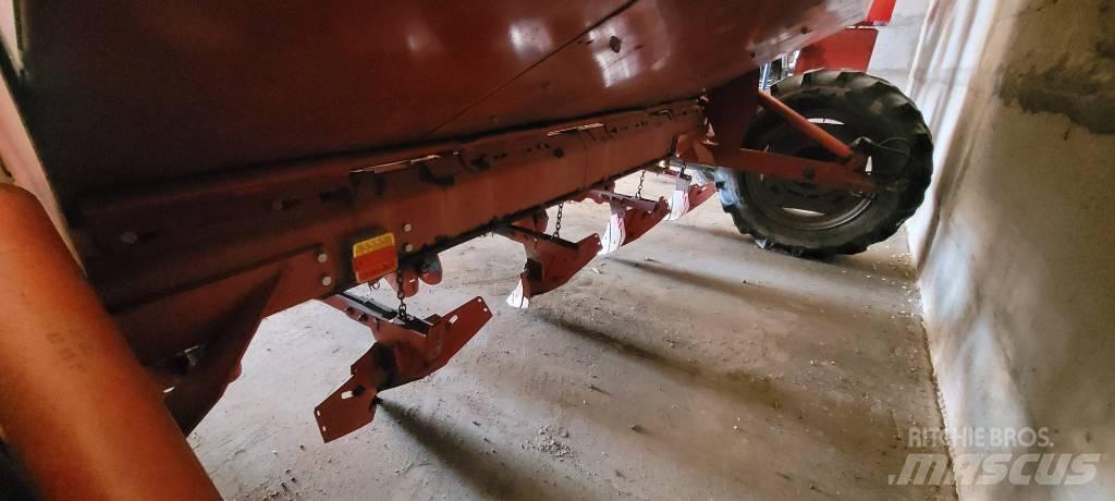 Underhaug 3200 Sadzarki