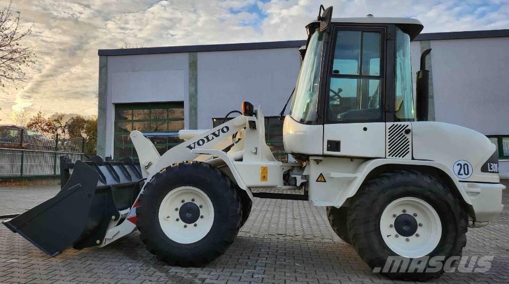 Volvo L 30 B Ładowarki kołowe