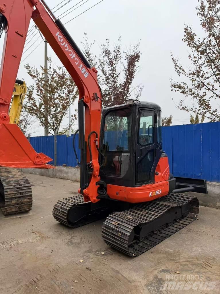  挖掘机 KX163 Minikoparki