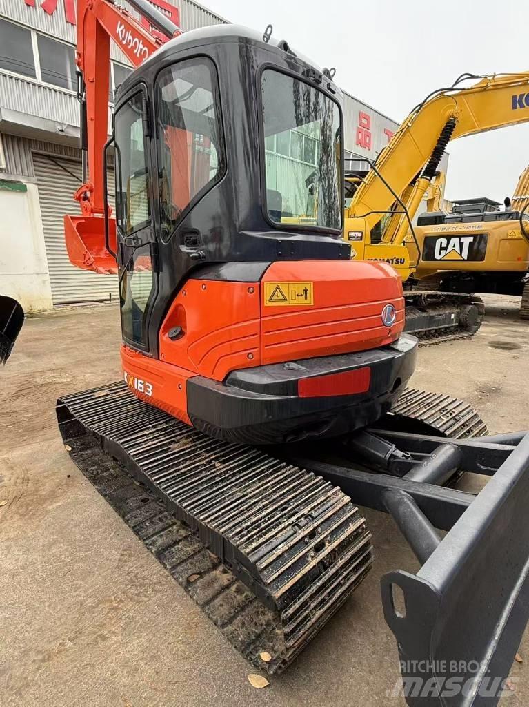 挖掘机 KX163 Minikoparki