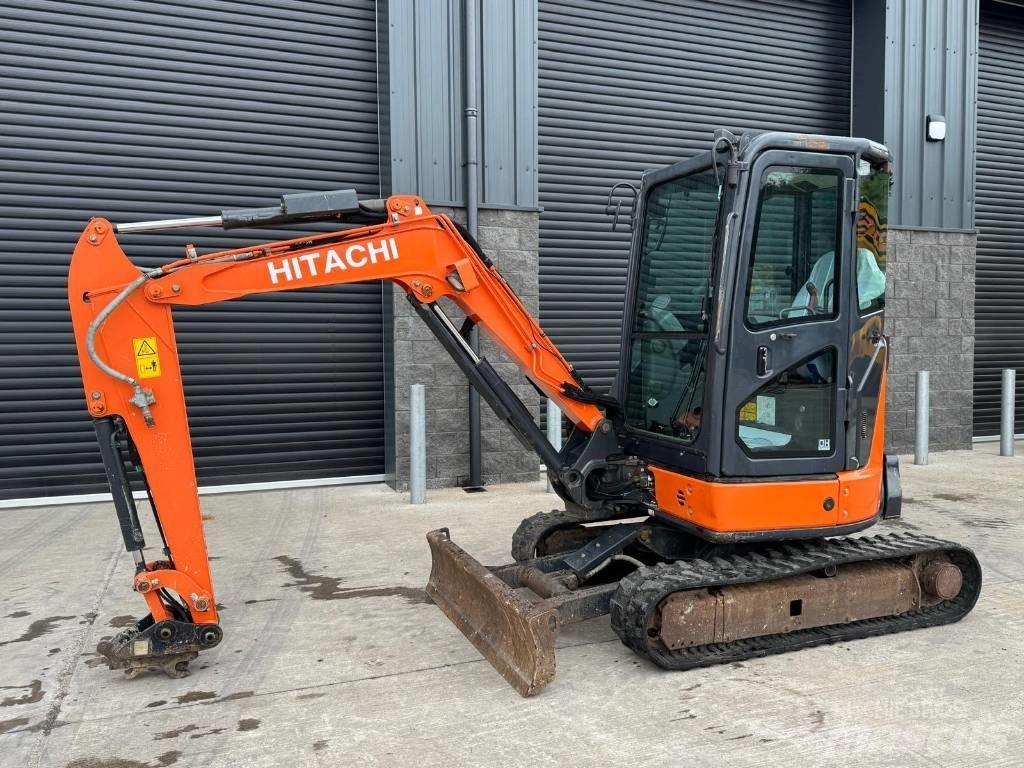 Hitachi ZX 33 U-5 A Minikoparki