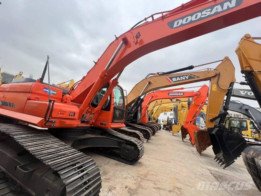 Doosan DOOOSAN DX300 Koparki gąsienicowe