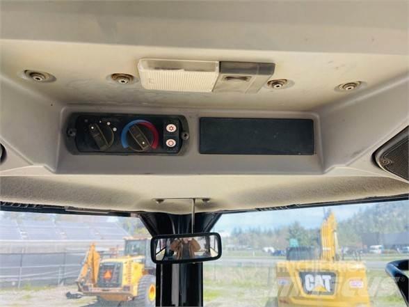 CAT D7E Spycharki gąsienicowe