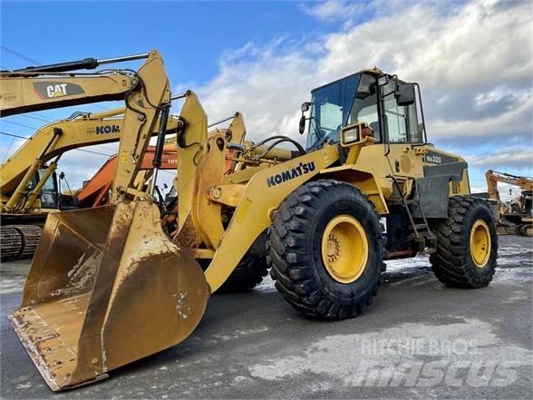 Komatsu WA320 Ładowarki kołowe