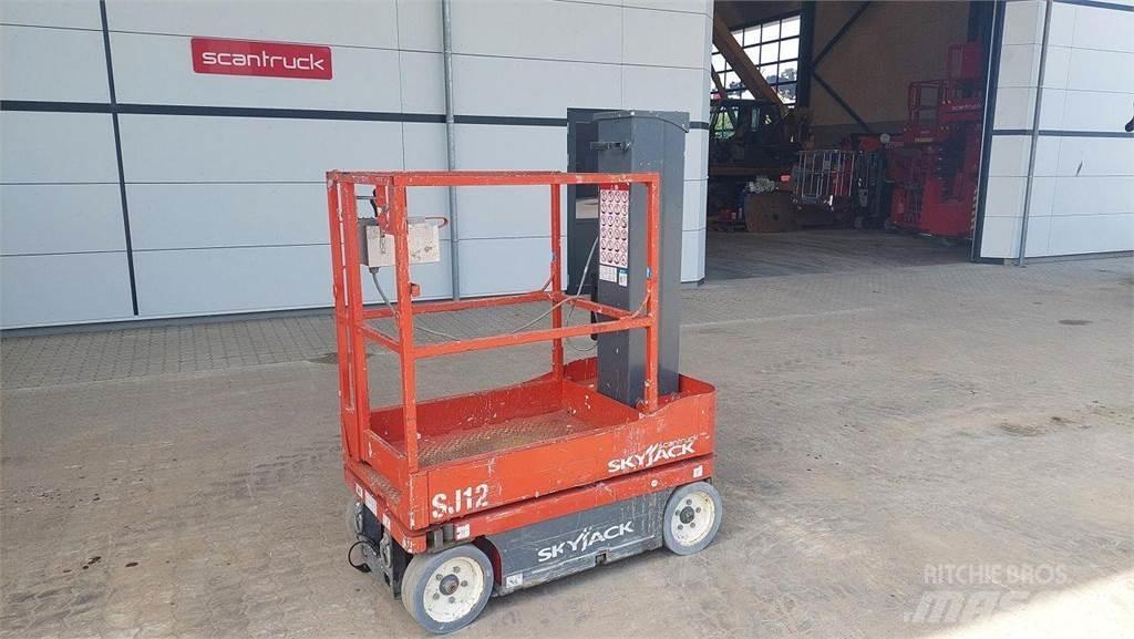 SkyJack SJ12 Podnośniki masztowe