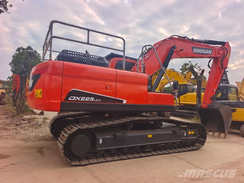 Doosan DX 225 LC-9C Koparki gąsienicowe