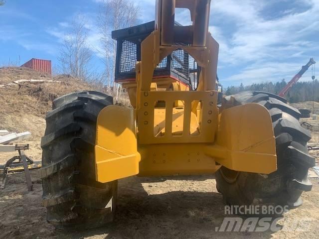 CAT 525B Skidery