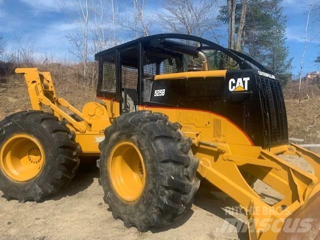 CAT 525B Skidery