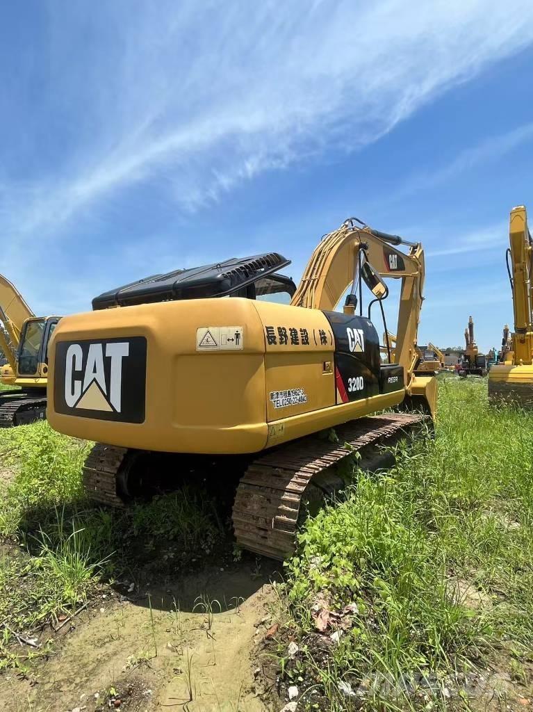 CAT 320d Koparki gąsienicowe
