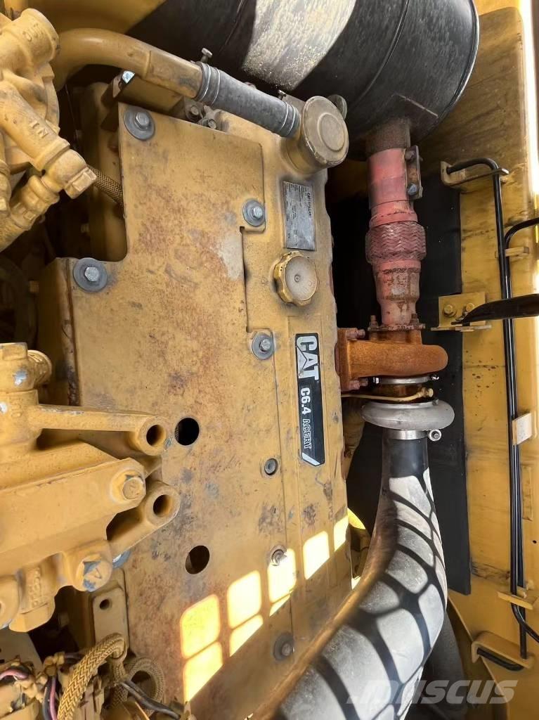 CAT 320d Koparki gąsienicowe
