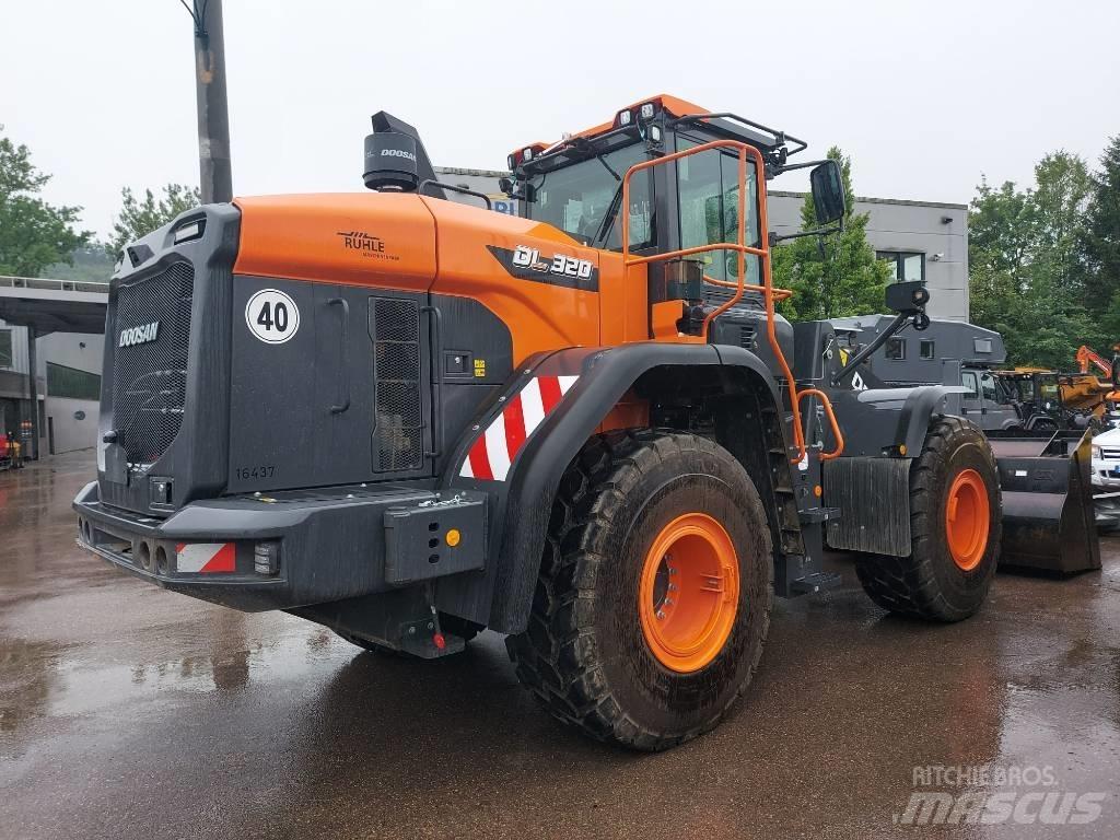 Develon DL 320-7 Ładowarki kołowe