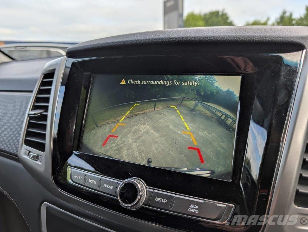 Ssangyong Musso Samochody osobowe