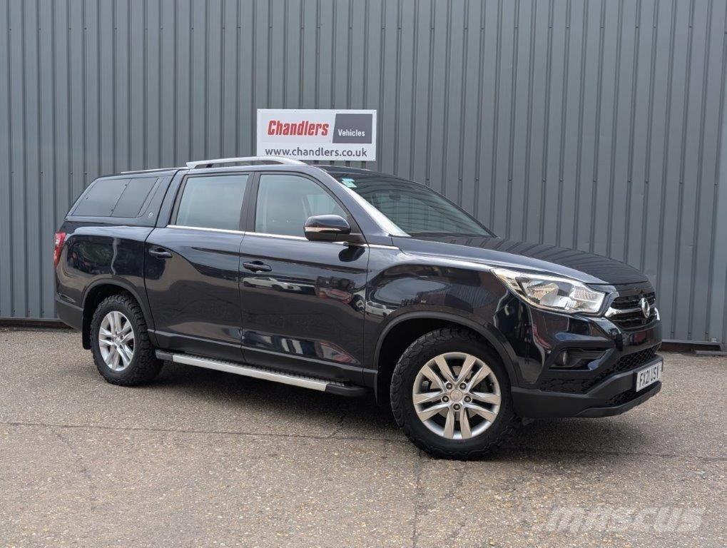 Ssangyong Musso Samochody osobowe