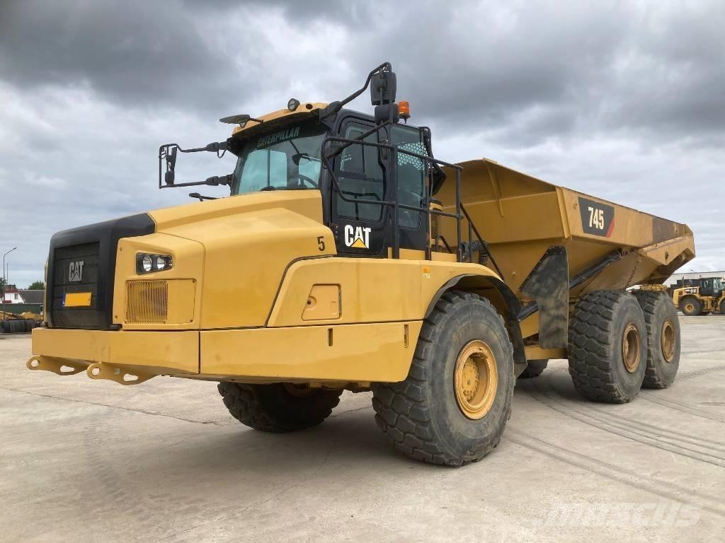 CAT 745 Wozidła przegubowe