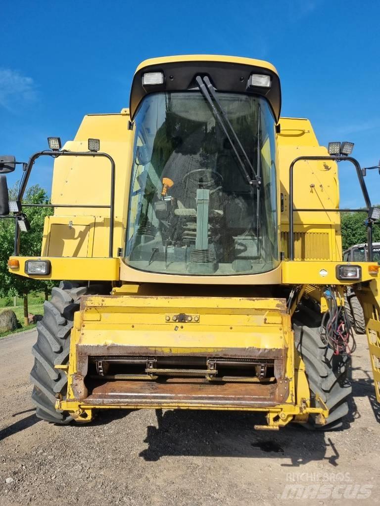 New Holland TX 68 Kombajny zbożowe