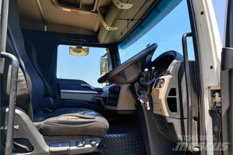 MAN 27 SERIES Inne