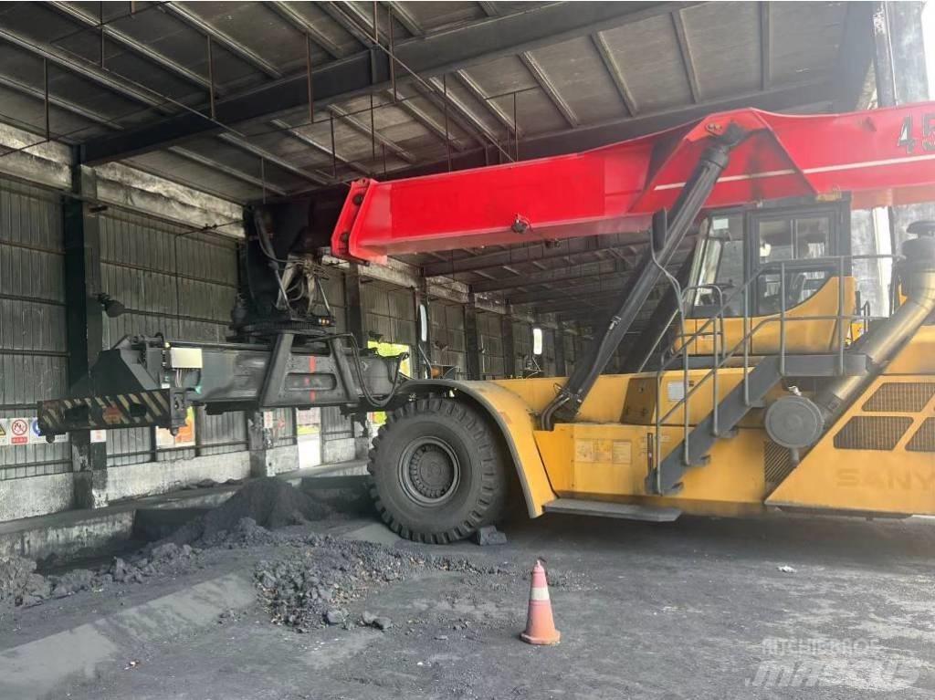Sany SRSC 45 Wózki typu Reachstacker