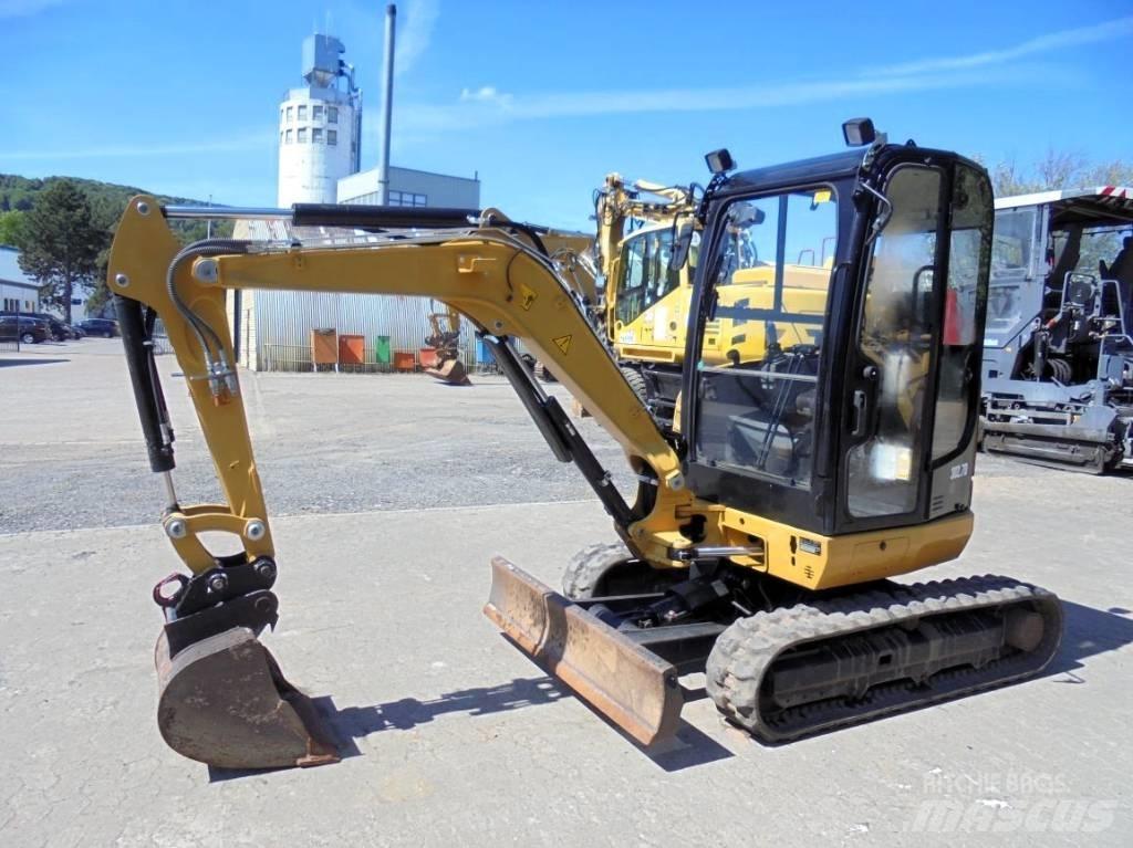 CAT 302.7 D CR Minikoparki