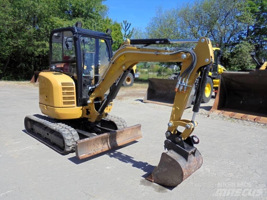 CAT 302.7 D CR Minikoparki