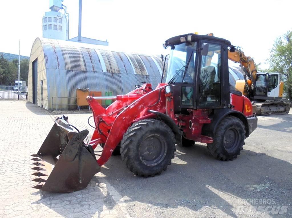 JCB 407 Ładowarki kołowe